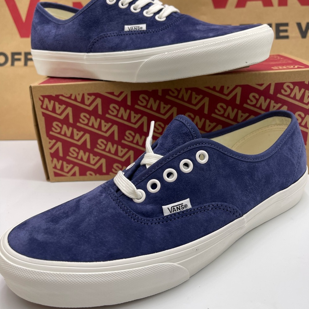Vans Men’s Authentic
Pig Suede Deep Twilight Sneakers 
Vans Navy Suede Low-Tops - Picture 3 of 16